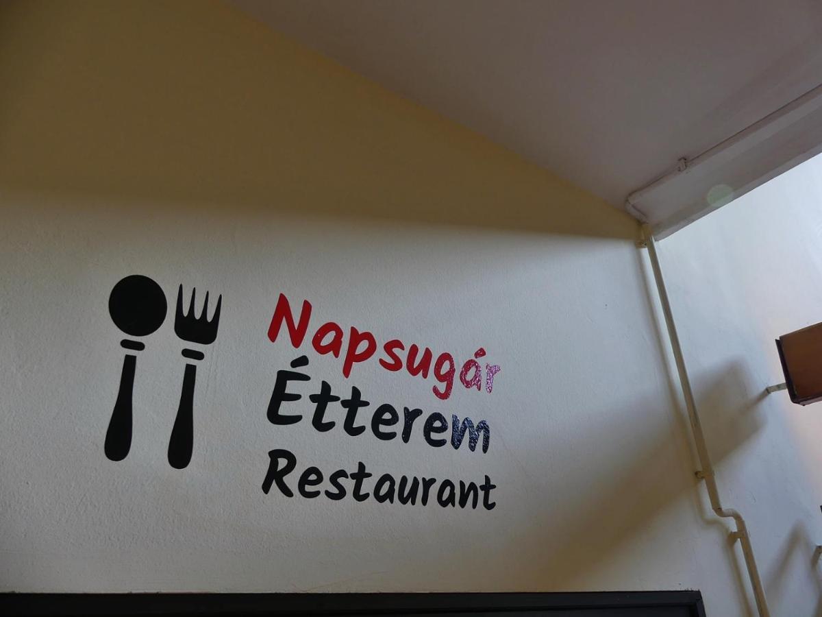 Napsugar Szallo Baja Exterior photo